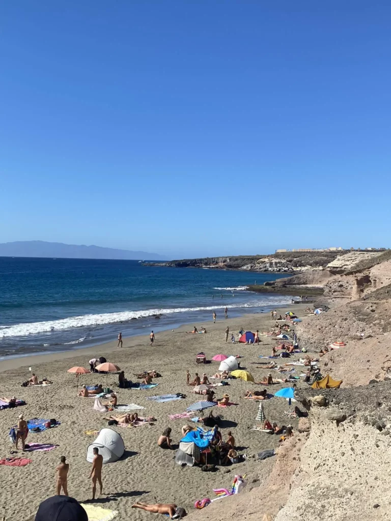 This is a busy day at Playa Diego Hernandez