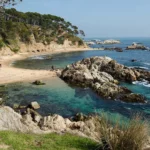 Both beaches are generallly clothing optional at Cala Estreta