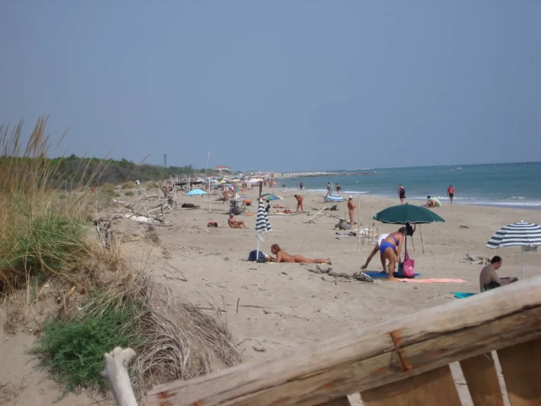 A busy weeekend at Lido di Dante nude beach