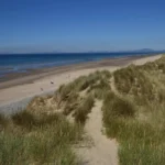 Alternative access is via the sand dunes at Morfa Dyffryn