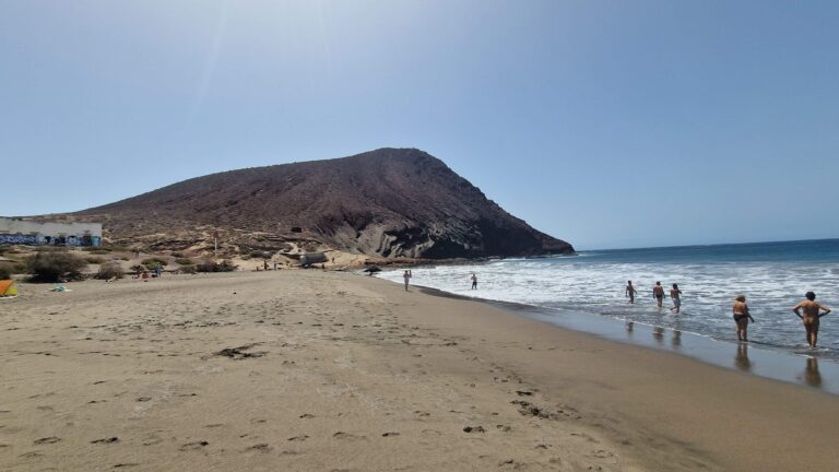 The mountain and the sea - perfect views ar Playa de la Tejita